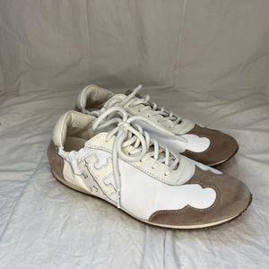 Tory Burch Sneaker
